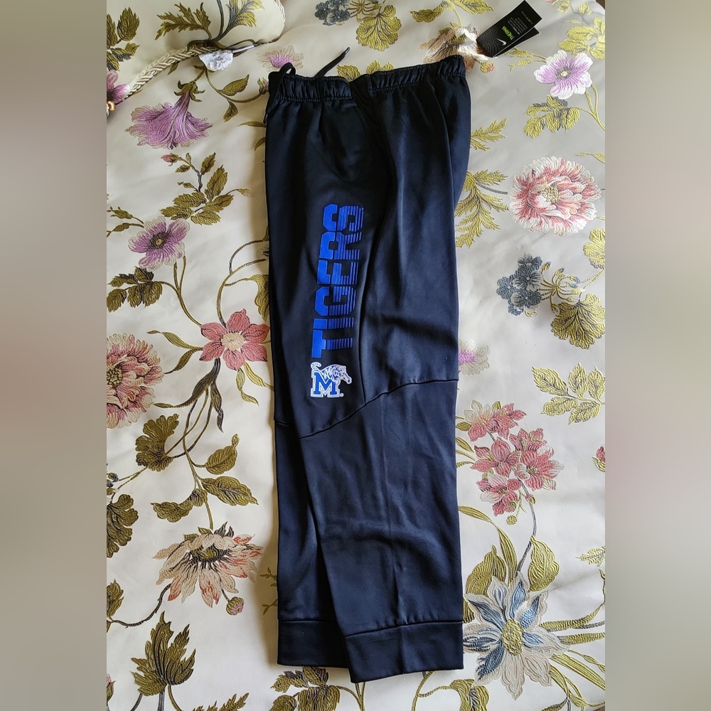 NWT, NIKE, MINNESOTA TIGERS, COLLEGIATE WEAR, MEN'S LARGE, DRI-FIT